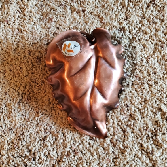 Metal Leaf. The sticker says its solid copper. - Picture 5 of 8